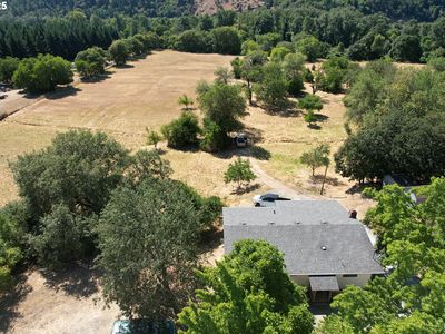 1383 N Old Pacific Hwy