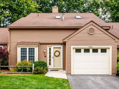 212 Ridgefield Cir #212B