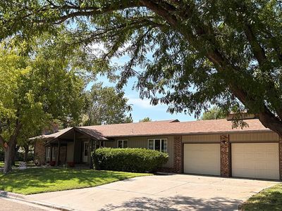 Property at 1409 S Jefferson St, Hugoton, KS