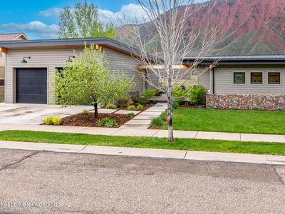 600 Greenway Dr
