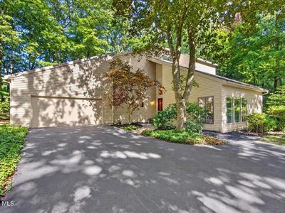 11 Beechridge Road