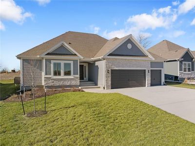 10216 N Winchester Ave