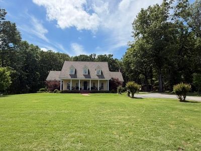 849 Jones Dr