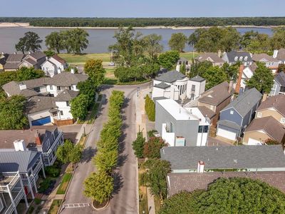 92 Harbor Village Dr