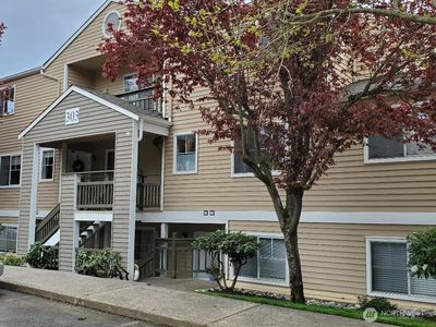 5300 Harbour Pointe Boulevard #303-D
