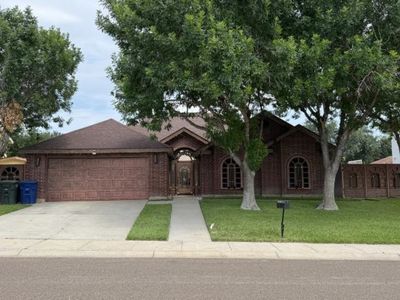 2005 Durango Ave