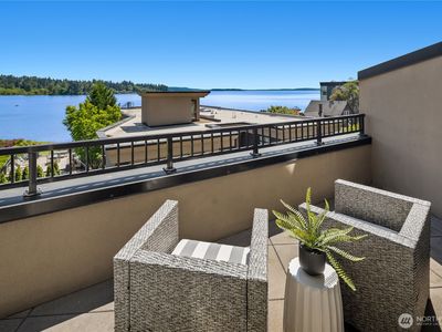 9123 NE Juanita Drive #205