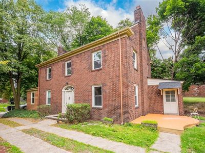 1513 Manor Ave