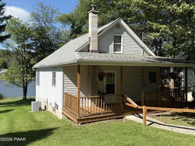 71 Lakeside Dr