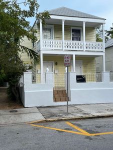 809 Fleming St
