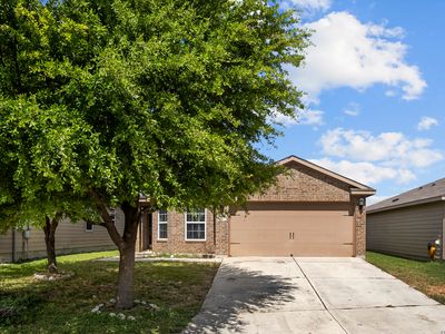 6627 Luckey Square