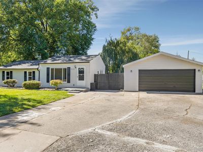 25453 Pineview Ave