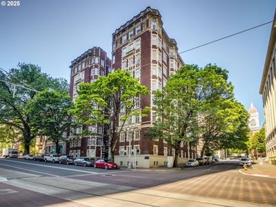 1209 SW 6th Ave UNIT 402