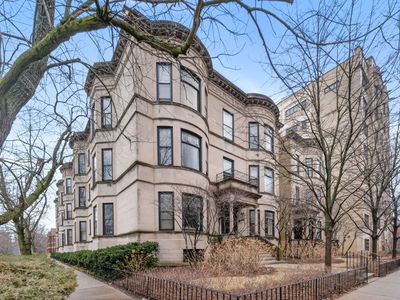 5701 S Kenwood Ave #2