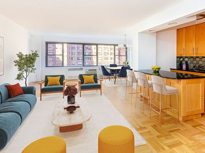 420 E 55th St APT 11F