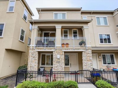 5965 Woodspring Loop