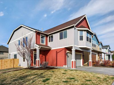 21152 Desert Skies Pl