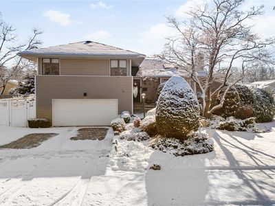 98 Birchwood Park Drive