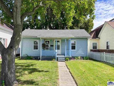 2005 Woodlawn Ave