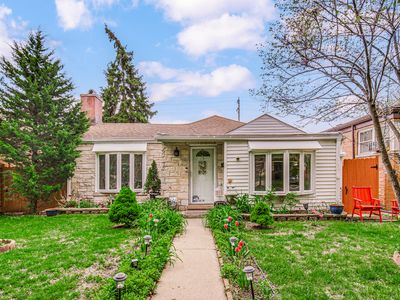 Property at 1604 Dobson St, Evanston, IL