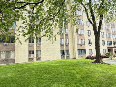 9745 S Karlov Ave APT 304