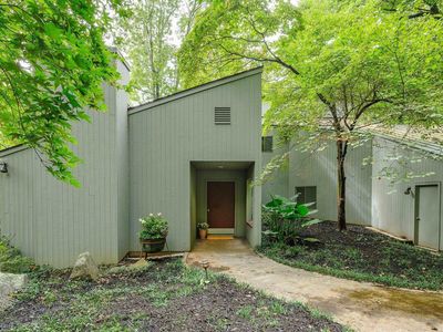 428 Rookwood Dr