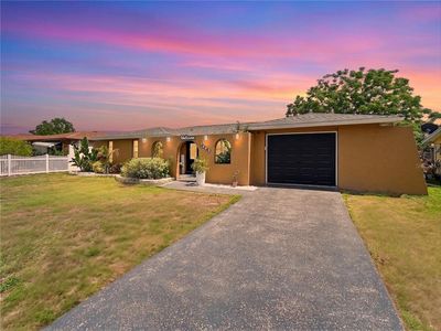 6904 Tierra Linda St