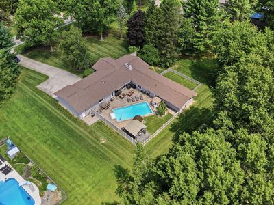 7232 Lee Rd