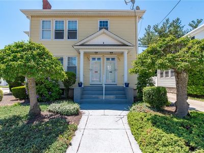 294 Smithfield Ave