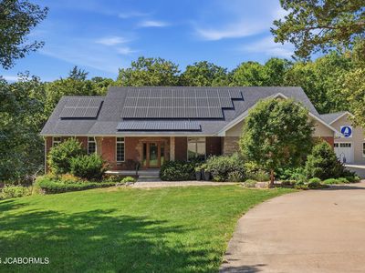 1711 Sarah Ln