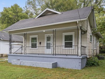 1329 N Concord Avenue