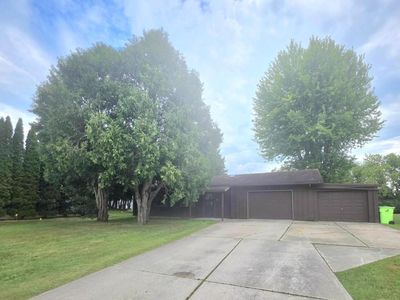 215 River TERRACE