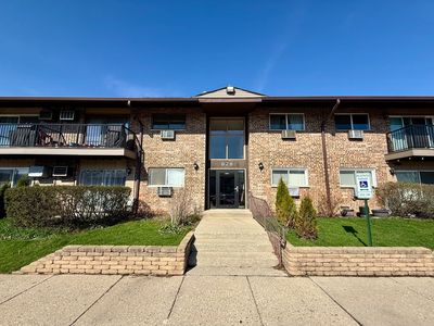828 E Old Willow Rd APT 216