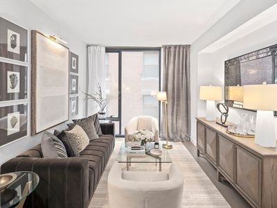 55 Lagrange St #1005