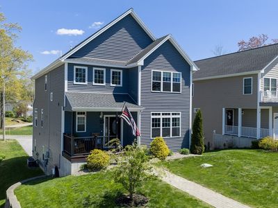32 Colonial Rd