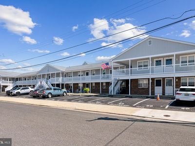 819-27 Plymouth Pl #18