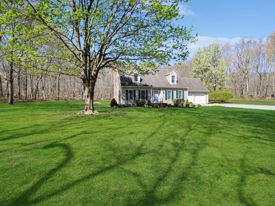 107 Hangman Hill Rd