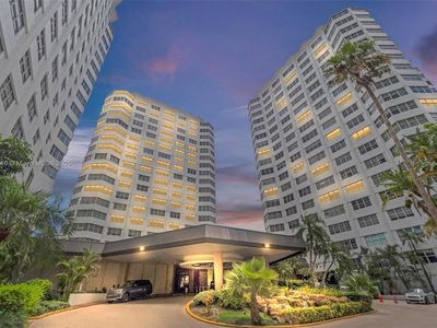 905 Brickell Bay Dr APT 1823