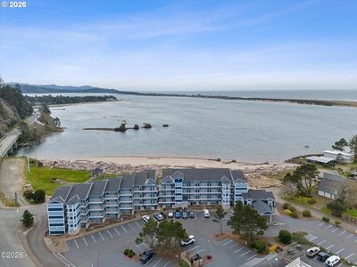 5201 SW Highway 101
