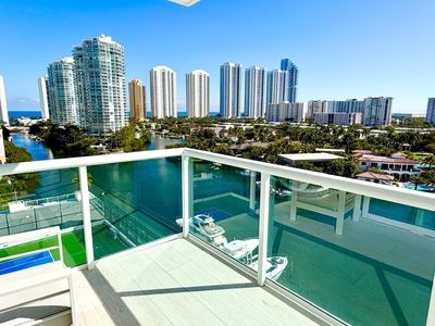 400 Sunny Isles Boulevard #1022