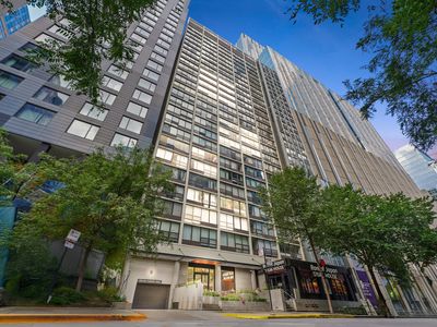 230 E Ontario St APT 2201