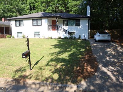 280 W Lake Dr NW
