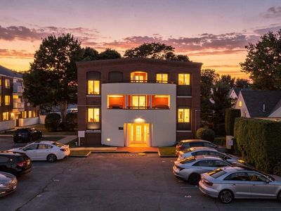 11 Margin St APT 6