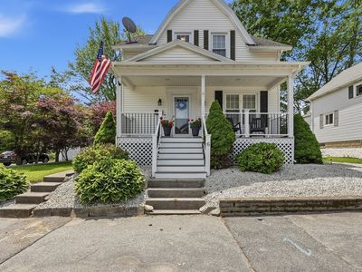 6 Anderson Ave
