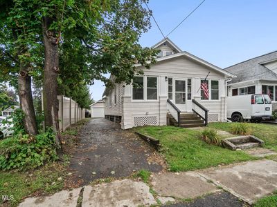 215 5th Street