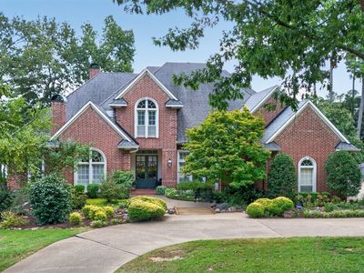 1050 N Pointe Cir