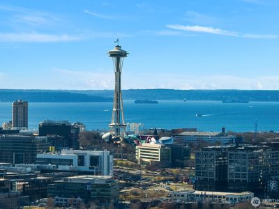 Property at 1606 Lakeview Boulevard E, Seattle, WA
