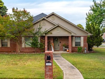 162 Lily Dr