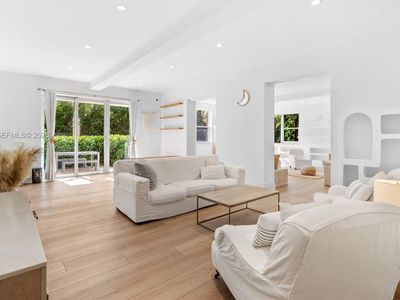 200 Ocean Lane Dr APT 108