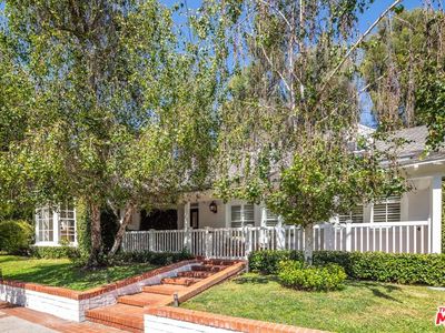 1134 San Ysidro Dr